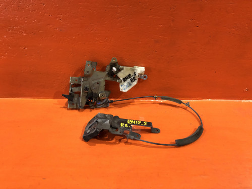 Замок двери задней правой NISSAN LIBERTY *M12 82504-WF100