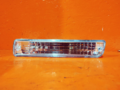 Поворотник бамперный левый TOYOTA LAND CRUISER 80 1990-1998 NLC5093