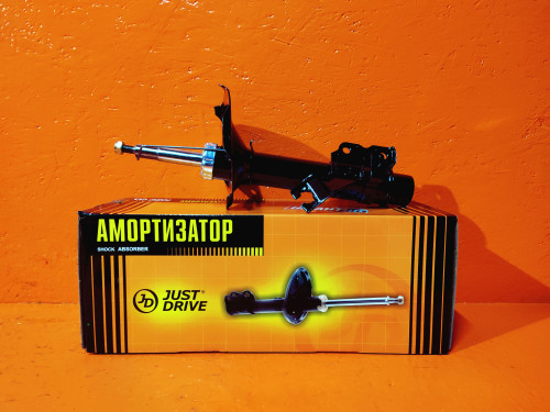 Стойка передняя правая NISSAN LARGO *W30 JAS0081