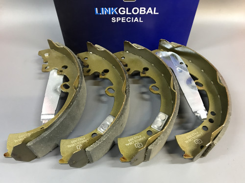 Колодки тормозные задние барабанные TOYOTA FORTUNER 2005-2015 LFN2395