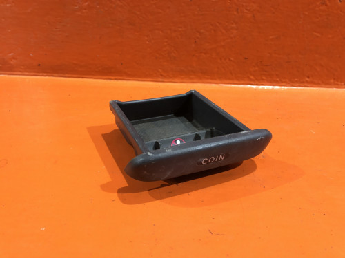 Пепельница TOYOTA VITZ *CP1* 74102-52010-B0