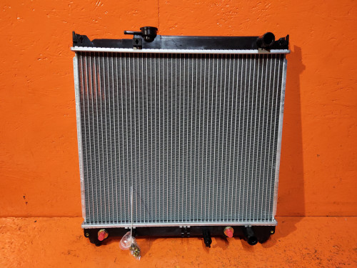 Радиатор двигателя SUZUKI ESCUDO TA01/11/31/51/TD01/11/31/51/61 NDB1027