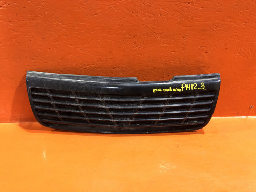 Решетка радиатора NISSAN LIBERTY *M12 62310-WF100