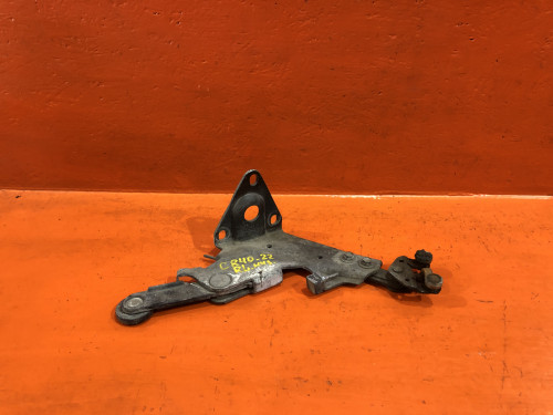 Ролик раздвижной двери TOYOTA LITE ACE NOAH *R4*/*R5* 68039-28010