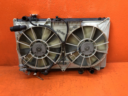 Радиатор двигателя TOYOTA ARISTO *S16*