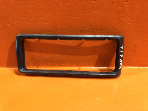 Накладка SUBARU DOMINGO KJ5/8