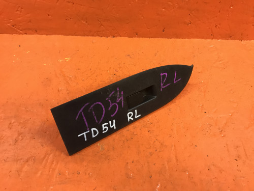 Кнопка стеклоподъемника задняя левая SUZUKI ESCUDO  TD54/94/TA54