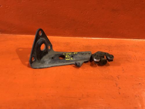 Ролик раздвижной двери TOYOTA LITE ACE NOAH *R4*/*R5* 68360-28020