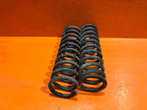 Пружина задняя TOYOTA CROWN *S13* 48231-30640