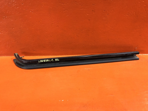 Направляющая двери MAZDA MPV LW* LC6273280H