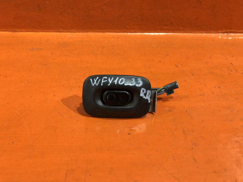 Кнопка стеклоподъемника задняя правая NISSAN WINGROAD Y10 25421-95N00