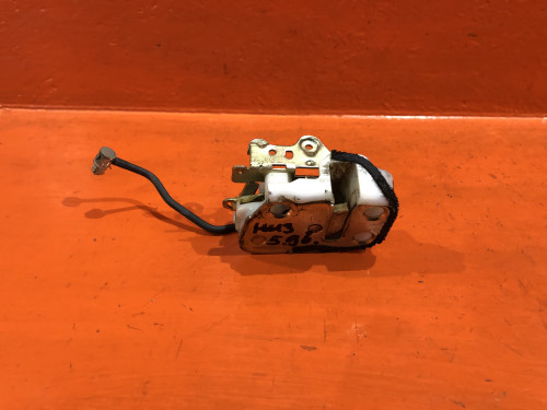 Замок пятой двери HONDA CR-V RD1/2 74815-S10-J01