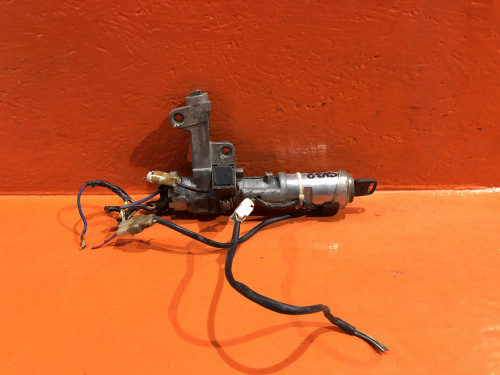 Замок зажигания TOYOTA CAMRY SV30 45280-32290