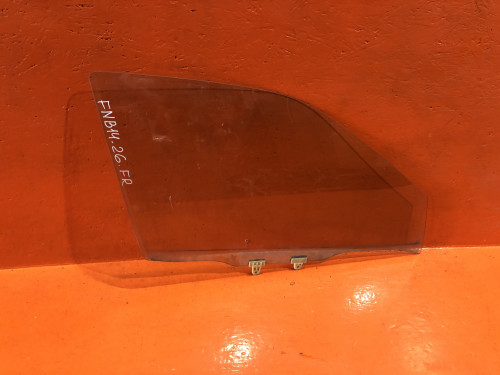 Стекло двери передней правой NISSAN SUNNY *B14 803003M100