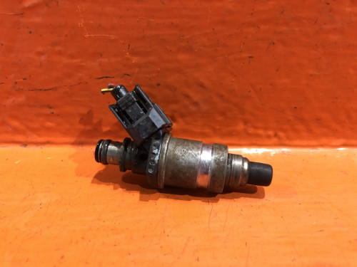 Форсунка топливная HONDA CIVIC EK* 06164-P2A-000