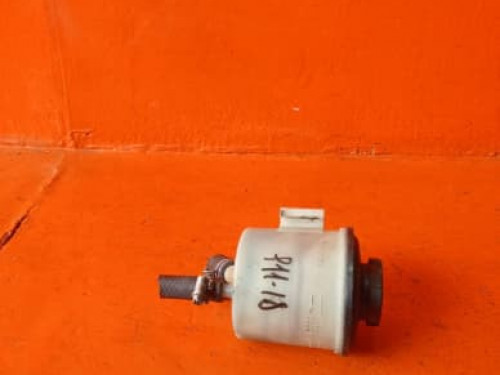 Бачок гидроусилителя руля NISSAN BASSARA U30 491800M000