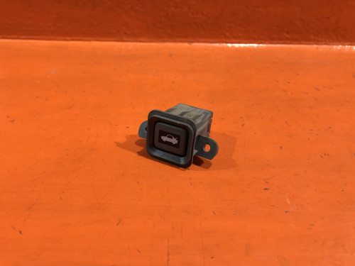 Кнопка открывания багажника HONDA CR-V RD1/2 35800-SP0-A01ZG