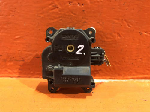 Сервопривод заслонок печки TOYOTA CARINA *T21* 063700-6231