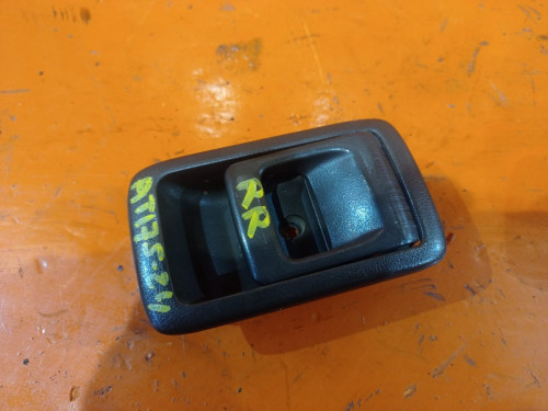 Ручка двери задней правой салонная TOYOTA CARINA *T17* 69205-20040-04