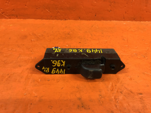 Кнопка стеклоподъемника задняя левая MITSUBISHI CHALLENGER 