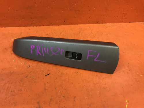 Кнопка стеклоподъемника передняя левая TOYOTA PRIUS NHW20