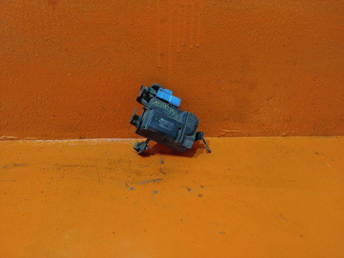 Сервопривод заслонок печки TOYOTA COROLLA *E10* 0637003751