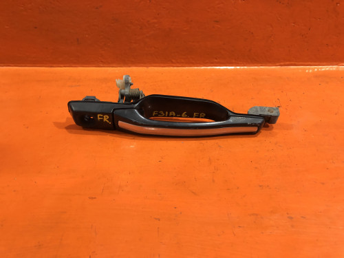 Ручка двери передней правой внешняя MITSUBISHI DIAMANTE F3*/F4* MR118764