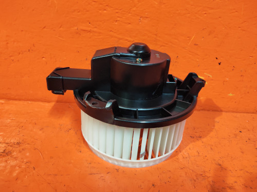 Моторчик печки TOYOTA 4 RUNNER 2003-2009 NDP1011