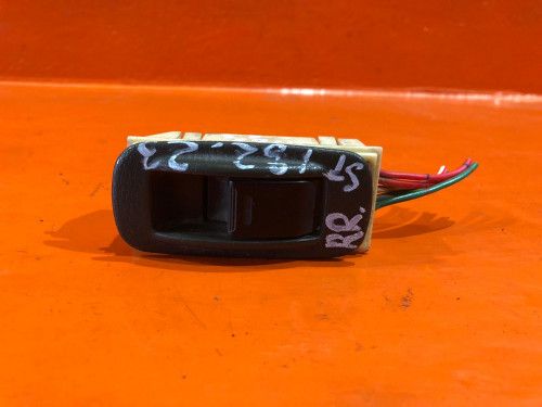 Кнопка стеклоподъемника задняя правая TOYOTA CARINA ED ST18* 84810-20170-03