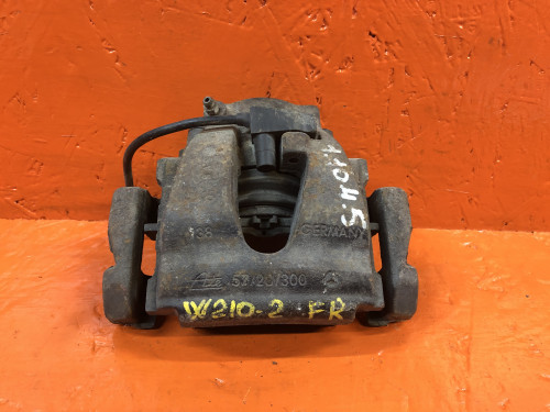 Суппорт тормозной передний правый MERCEDES BENZ E-CLASS (W210) 1995-2002