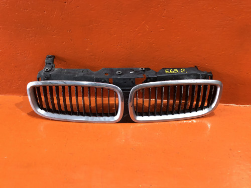 Решетка радиатора BMW 7-Я СЕРИЯ (E65|E66) 2001-2008 51137037727