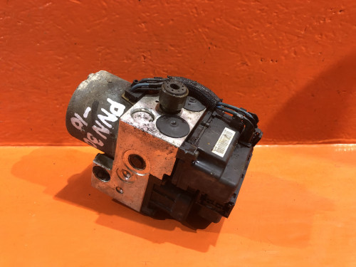 Блок ABS NISSAN RNESSA 476605V267