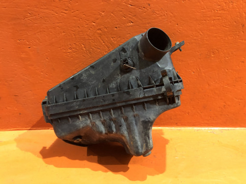 Корпус воздушного фильтра TOYOTA CAMRY SV30 17700-74340