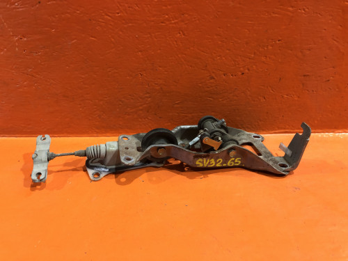 Трос ручника центральный TOYOTA CAMRY SV30 46410-32120