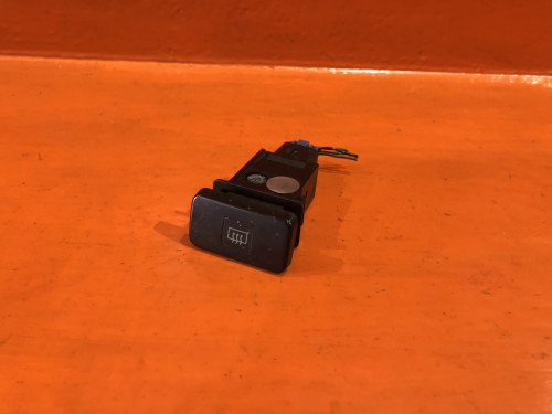 Кнопка обогрева заднего стекла TOYOTA LITE ACE NOAH *R4*/*R5* 84790-28050