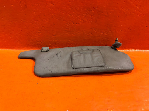 Козырек солнцезащитный правый TOYOTA CORSA/TERCEL/COROLLA II *L4* 74310-16480-03