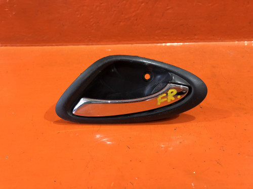 Ручка двери передней правой салонная HONDA FIT GD* 72120-SAA-003ZA