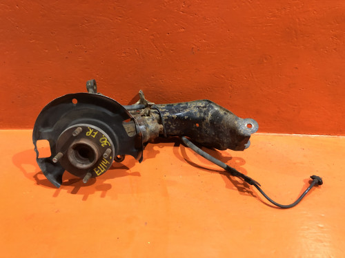 Ступица передняя правая NISSAN BLUEBIRD U14 400102J000