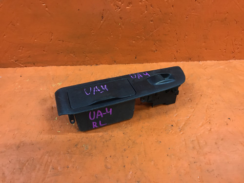 Кнопка стеклоподъемника задняя левая HONDA INSPIRE/SABER UA4/5