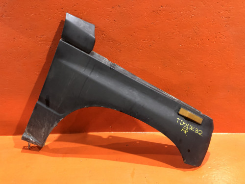 Крыло переднее правое SUZUKI ESCUDO TA01/11/31/51/TD01/11/31/51/61 5860060A01