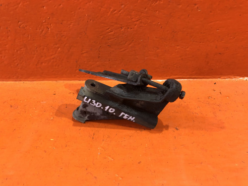 Крепление генератора NISSAN PRESAGE *U30 11710-5V101