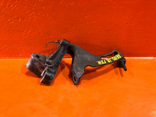 Крепление генератора TOYOTA CARIB AE11* 16381-15080