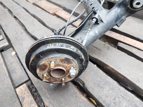 Ступица задняя левая MAZDA DEMIO DE*