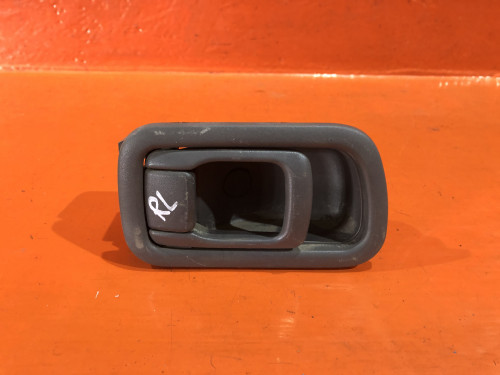 Ручка двери задней левой салонная NISSAN RNESSA 806715V020