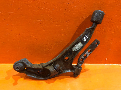 Рычаг передний правый NISSAN PRESAGE *U30 54500AD016