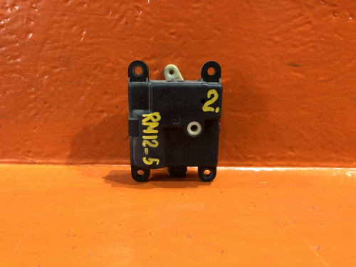 Сервопривод заслонок печки NISSAN LIBERTY *M12