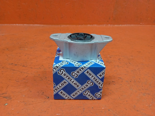 Опора задней стойки MAZDA 3 2002-2009 1217599SX