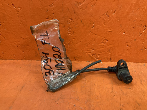 Датчик ABS передний левый TOYOTA PRIUS NHW20