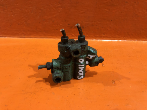 Распределитель тормозной TOYOTA IPSUM CXM10G|SXM10G|SXM15G 47150-44020