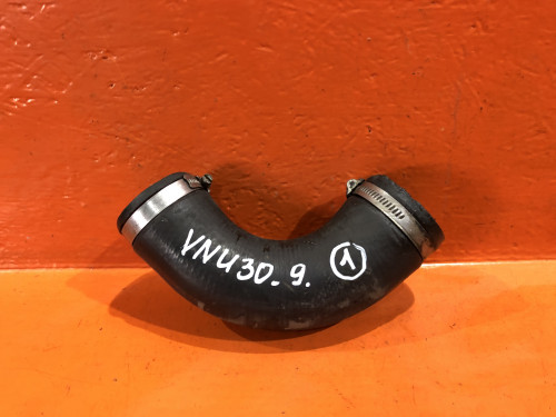 Патрубок NISSAN PRESAGE *U30 14463-AD210